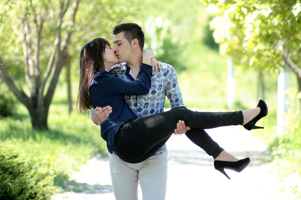 Amor Fitness: Pierde peso solo por besar a tu pareja