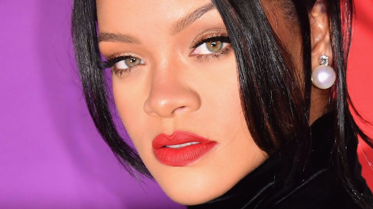 rihanna perfil, donación de 5 millones